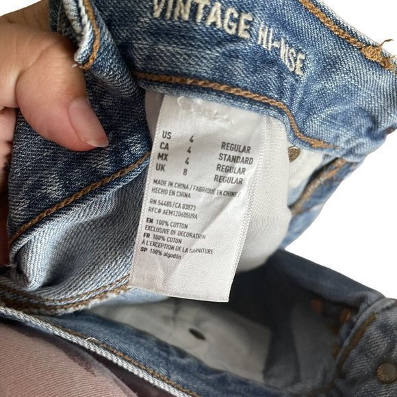 American Eagle Vintage‎ High Rise Women's  Jeans, size 4, Raw Hem Patch Rocker - Picture 10 of 10